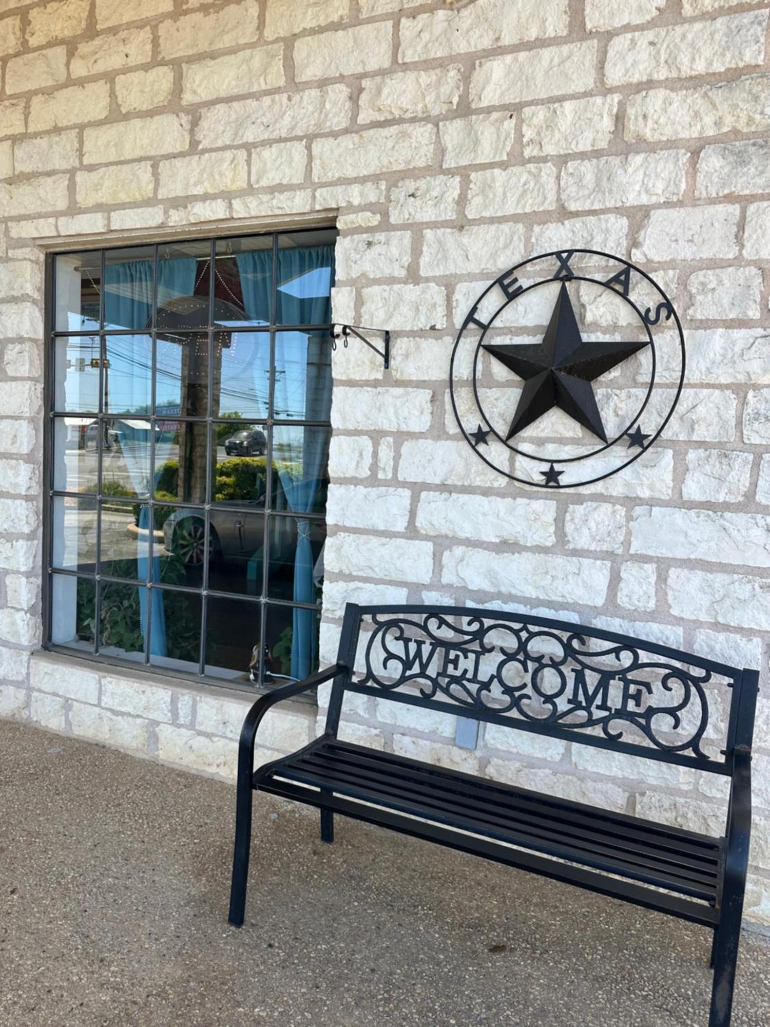 Windcrest Inn And Suites Fredericksburg Buitenkant foto