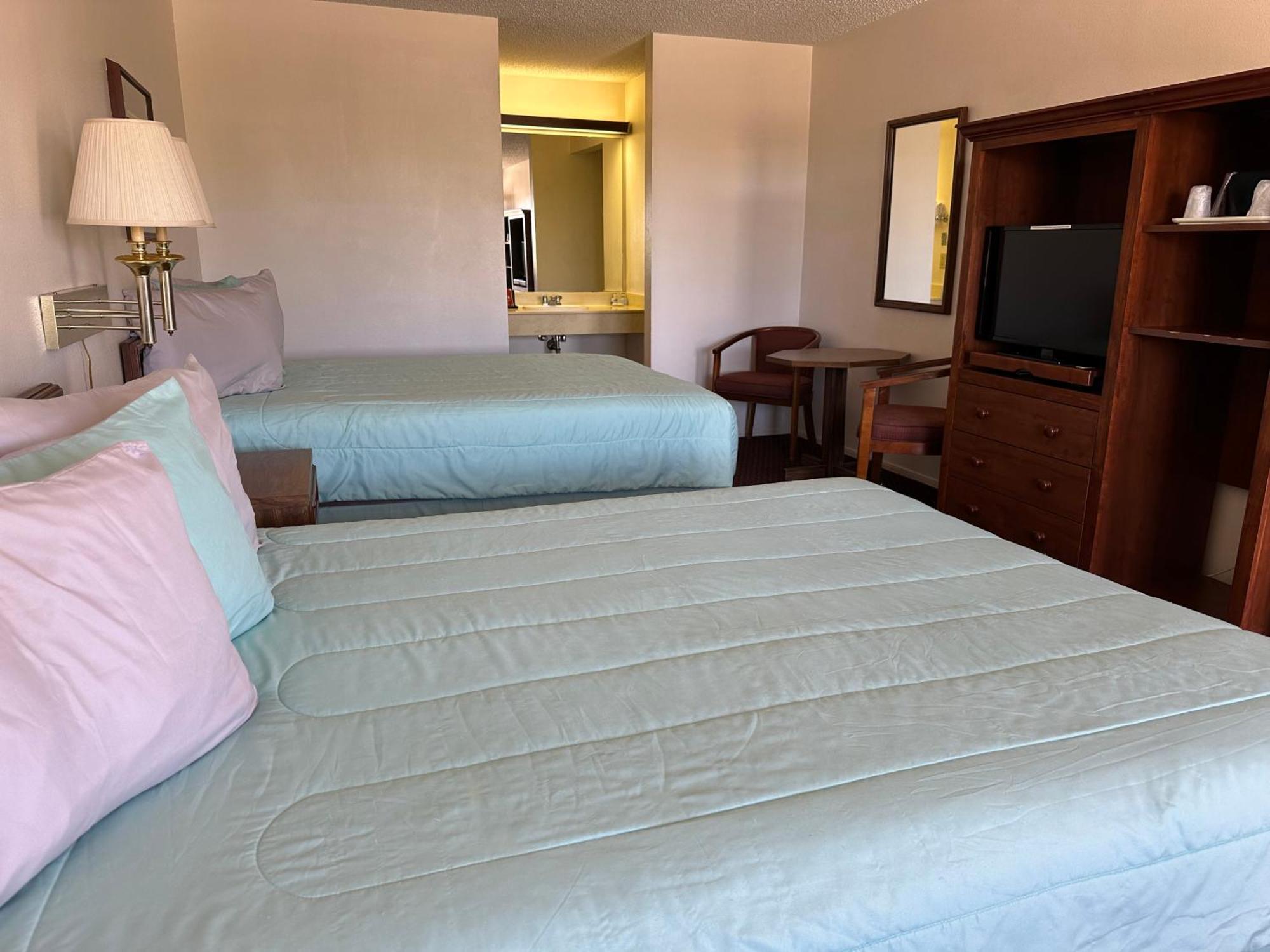 Windcrest Inn And Suites Fredericksburg Buitenkant foto