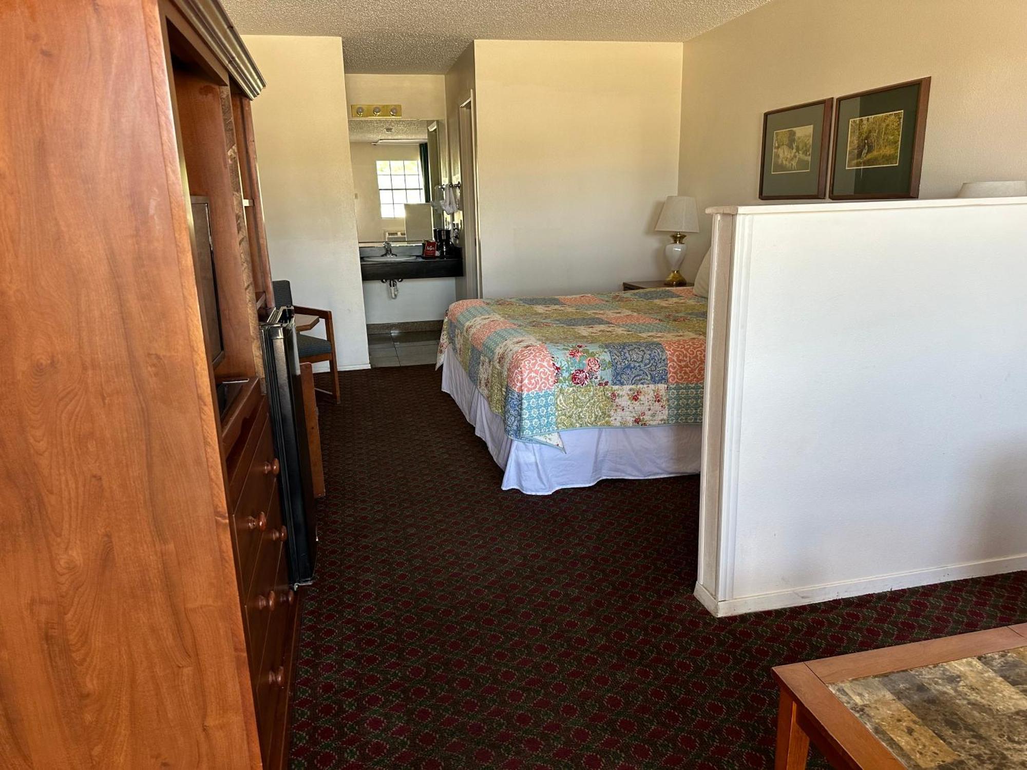 Windcrest Inn And Suites Fredericksburg Buitenkant foto