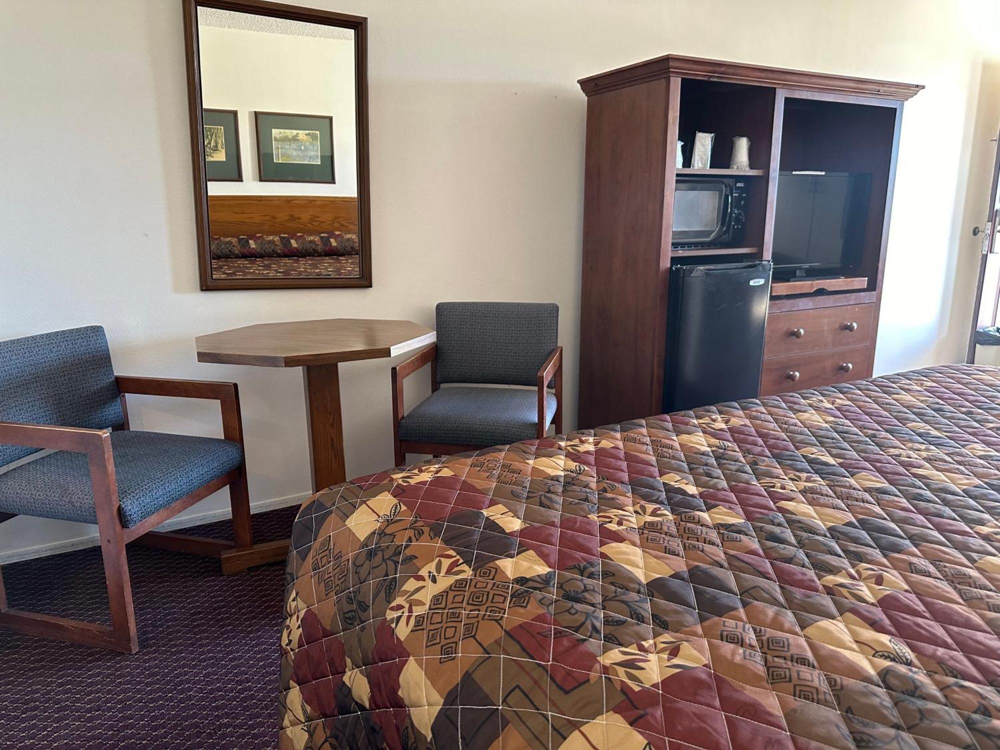 Windcrest Inn And Suites Fredericksburg Buitenkant foto