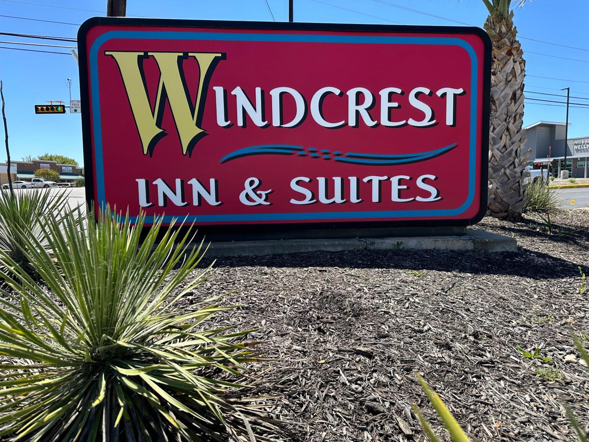 Windcrest Inn And Suites Fredericksburg Buitenkant foto