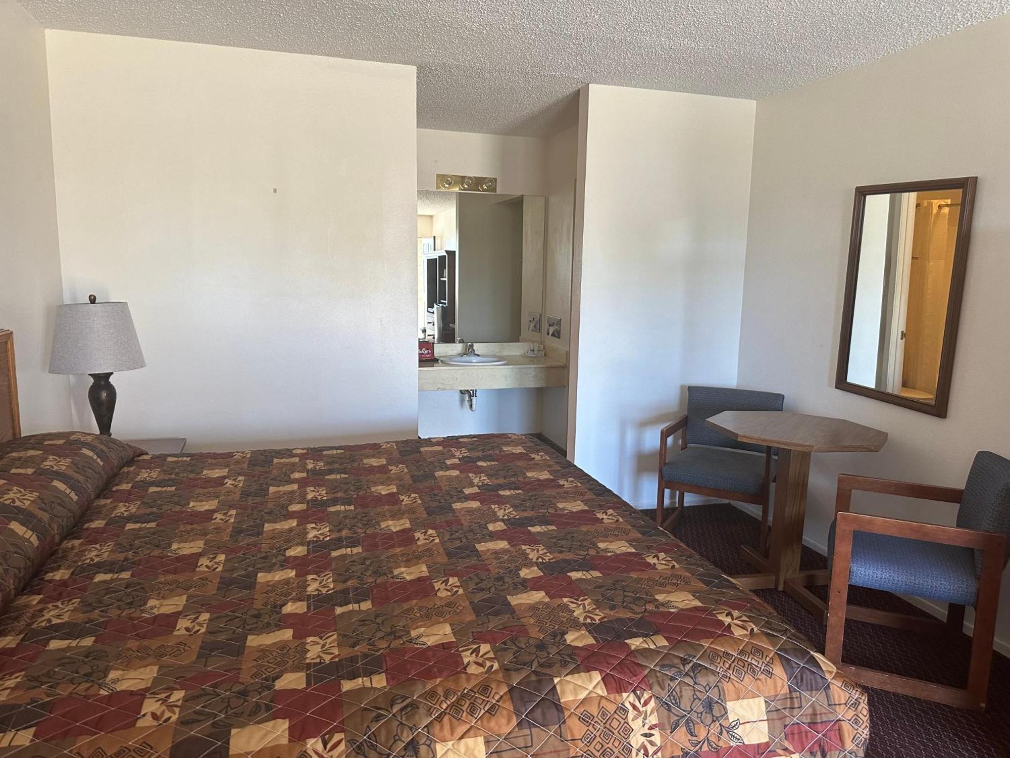 Windcrest Inn And Suites Fredericksburg Buitenkant foto