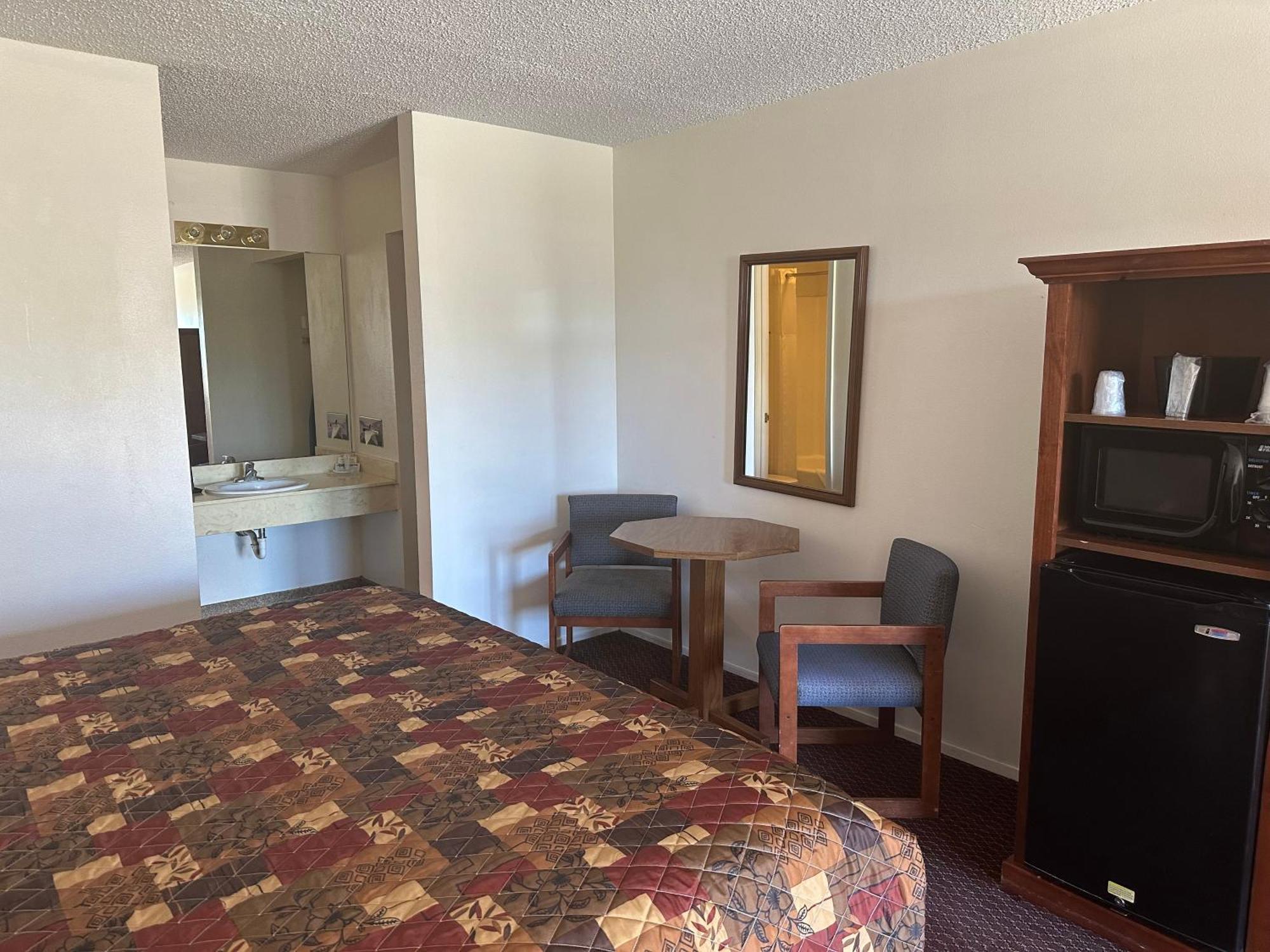 Windcrest Inn And Suites Fredericksburg Buitenkant foto