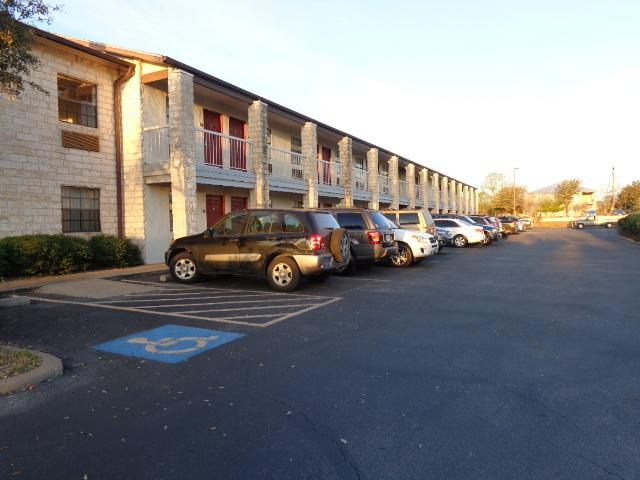 Windcrest Inn And Suites Fredericksburg Buitenkant foto